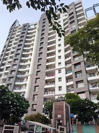 3 bhk flat for rent in Raheja Vedanta